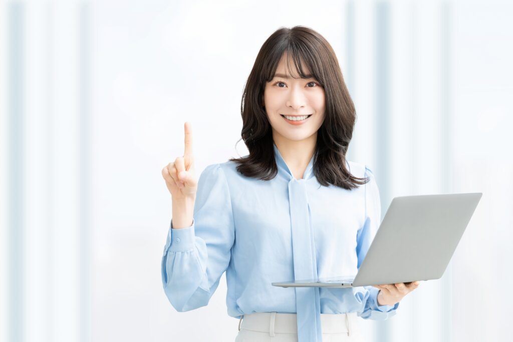 結論:民泊経営は基本的に資格は不要【ただし取得してると有利】